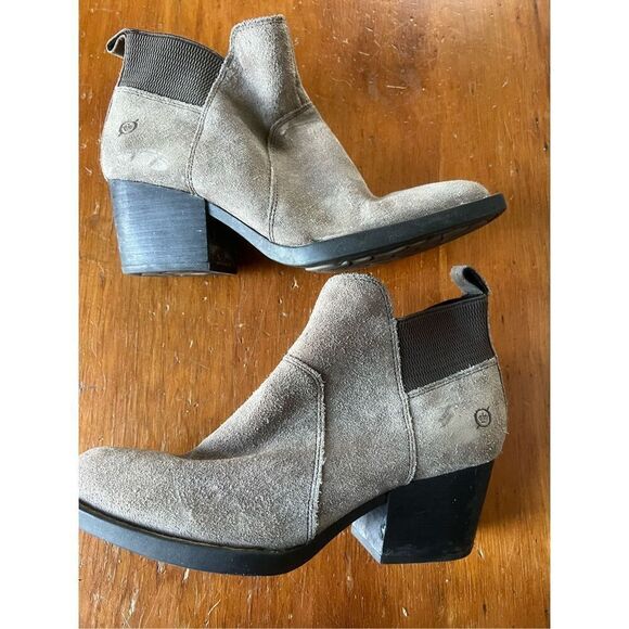 Born light tan suede ankle boots with heel - Picture 4 of 8